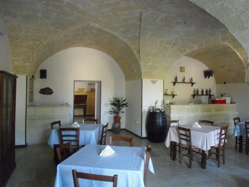 Bio-Agriturismo Masseria La Palombara Salve Exterior photo